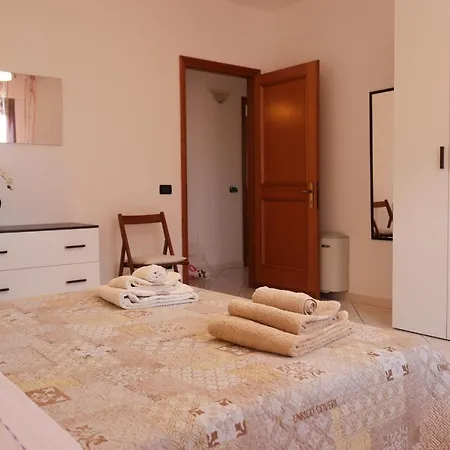 Casa Daca Holiday home *
